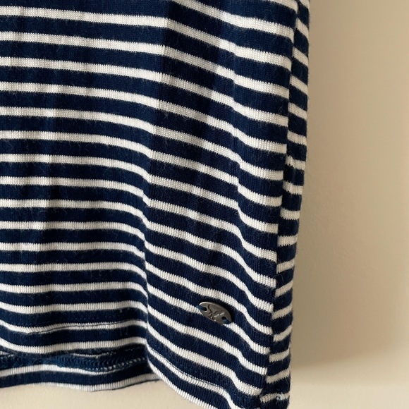 American Eagle soft & sexy blue and white striped baby tee size small - Picture 2 of 6
